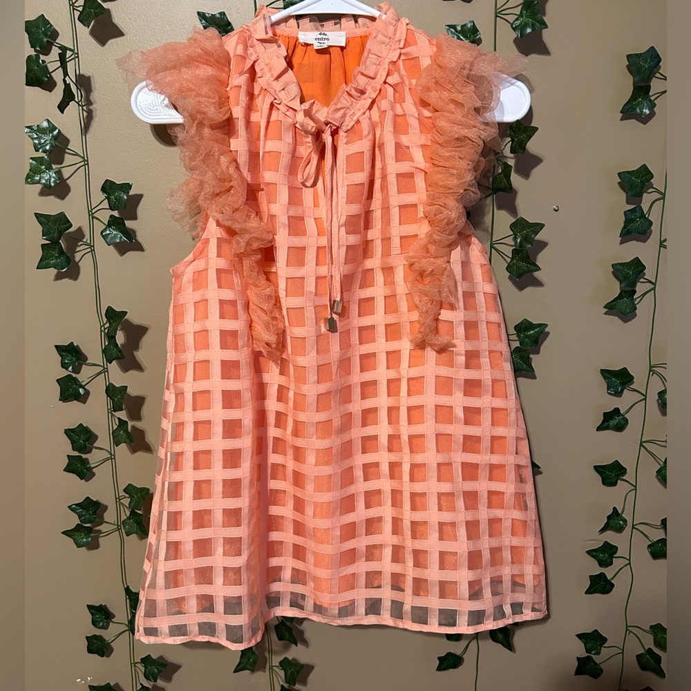 🛑 SOLD~Coral Top - Picture 1 of 6